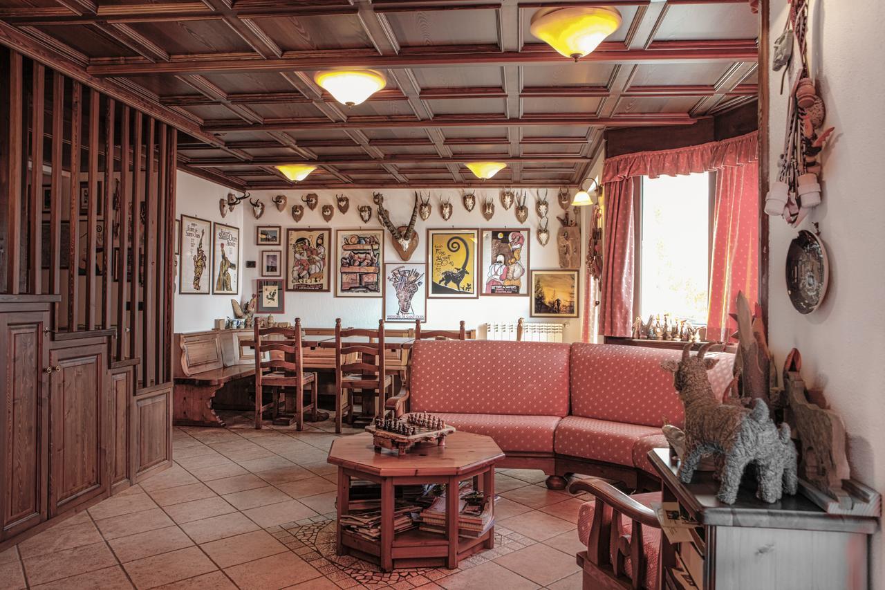 Masoun Dou Caro Hotel Pont-Saint-Martin Buitenkant foto